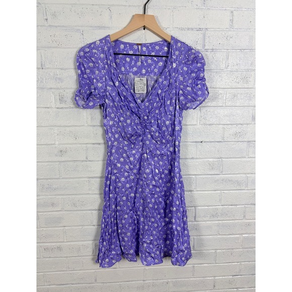 Free People Dresses & Skirts - Free People Lavender Bond Street Floral Mini Dress Womens 2 Ruched Puff Sleeve